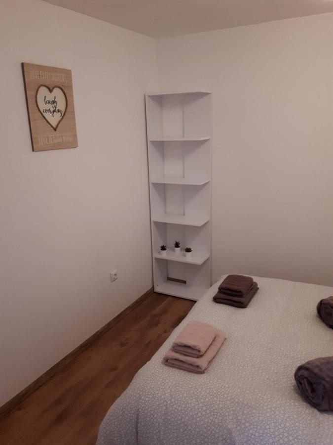 Apartman Ana Slavonski Brod Exterior foto
