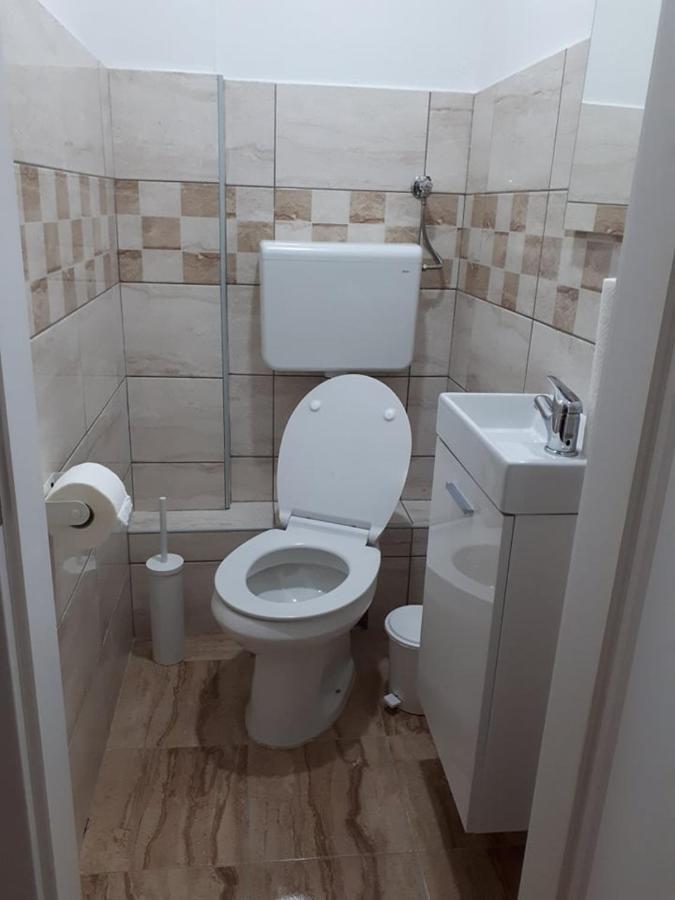 Apartman Ana Slavonski Brod Exterior foto